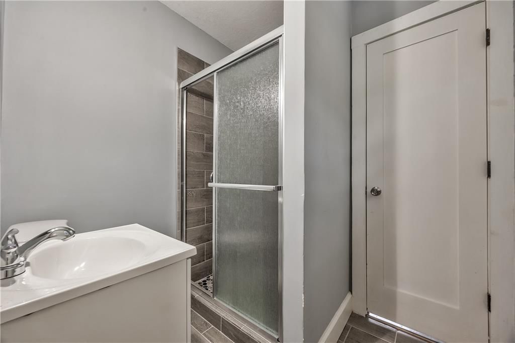 1810 S Maywood Avenue — photo 11