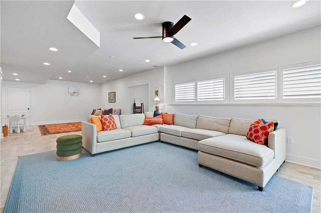 13280 Falmouth Street — photo 42
