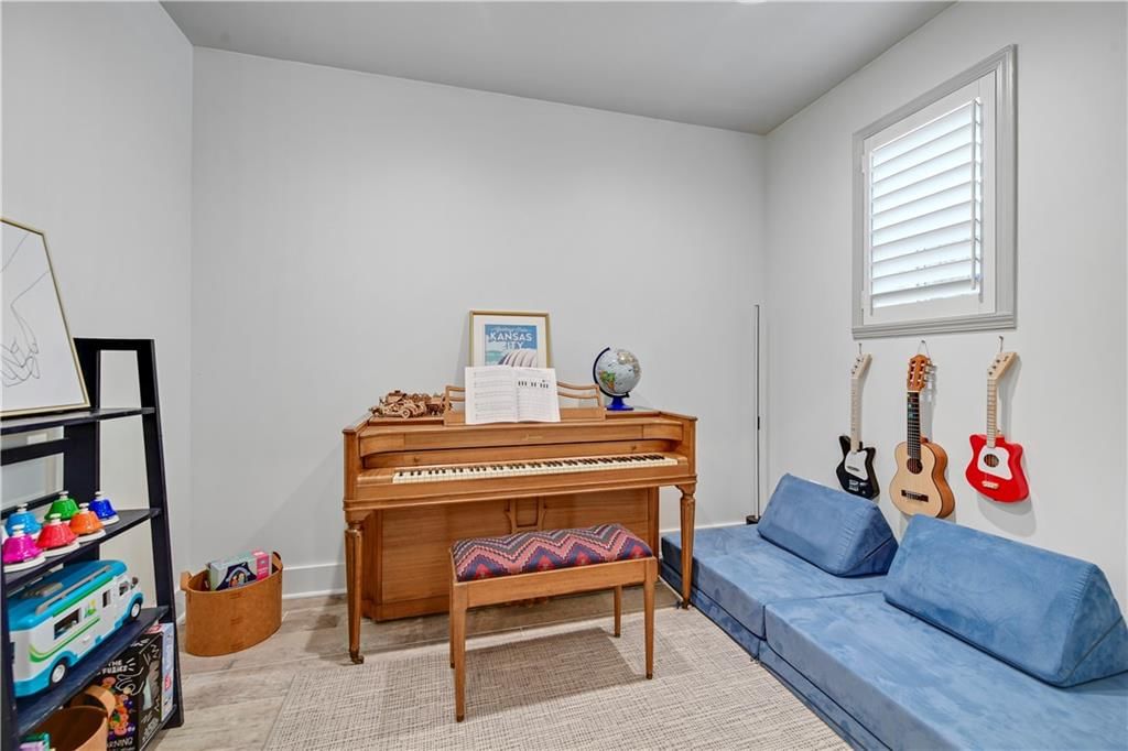 13280 Falmouth Street — photo 45