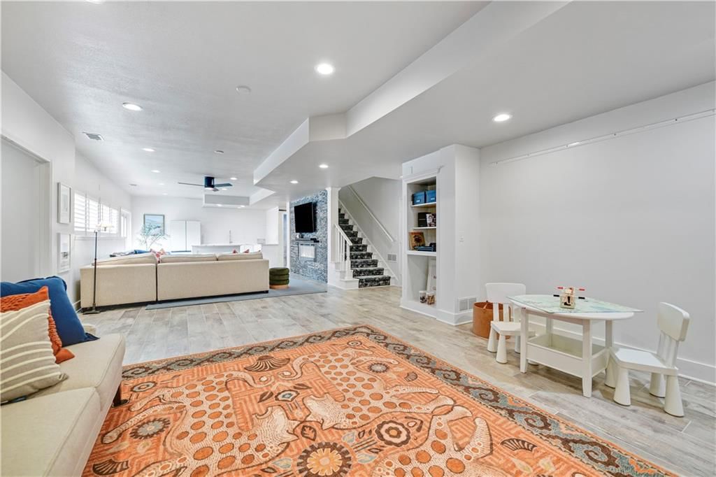 13280 Falmouth Street — photo 46