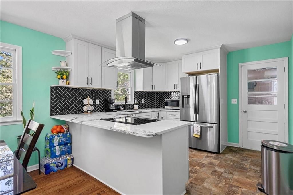 Photo 9 of 25 - 7226 Yecker Avenue