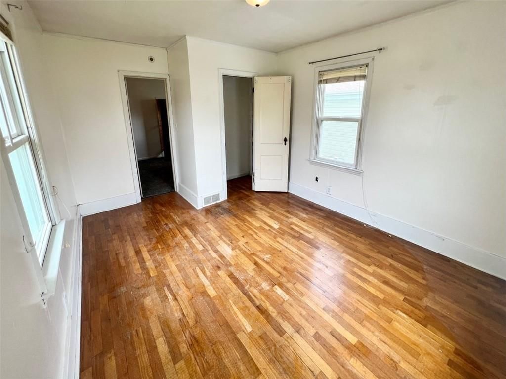 512 E 4th Street — photo 14