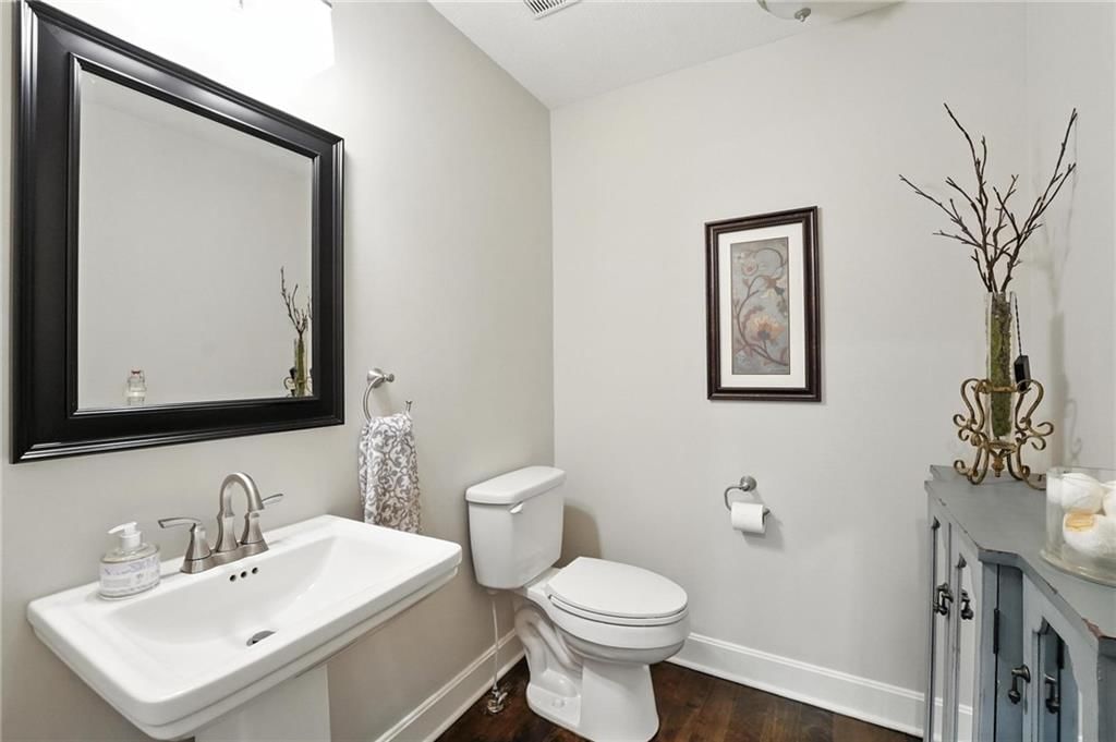 12729 Sagamore Road — photo 31