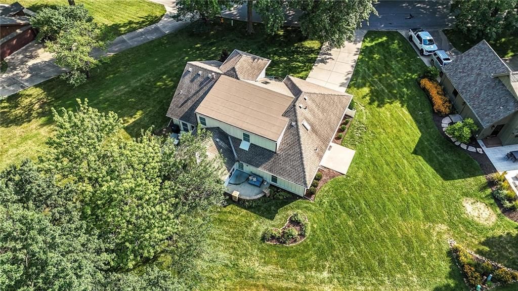 12729 Sagamore Road — photo 45