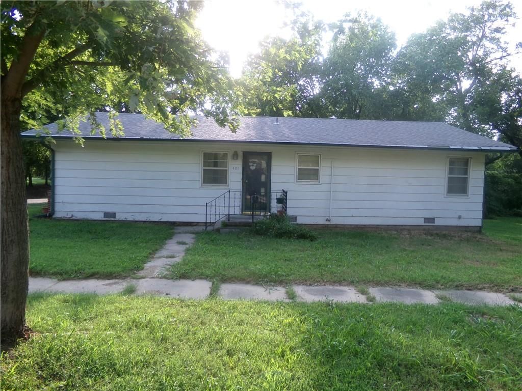 401 N Prairie Street, Yates Center, KS