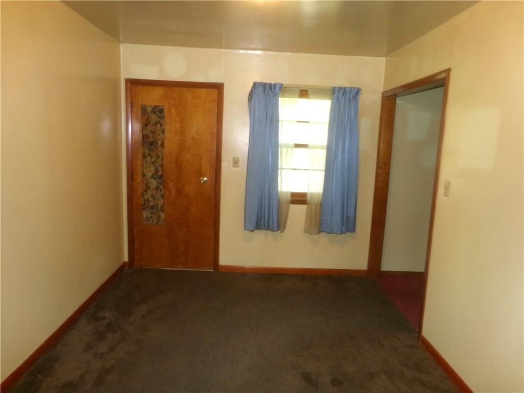 401 N Prairie Street — photo 9