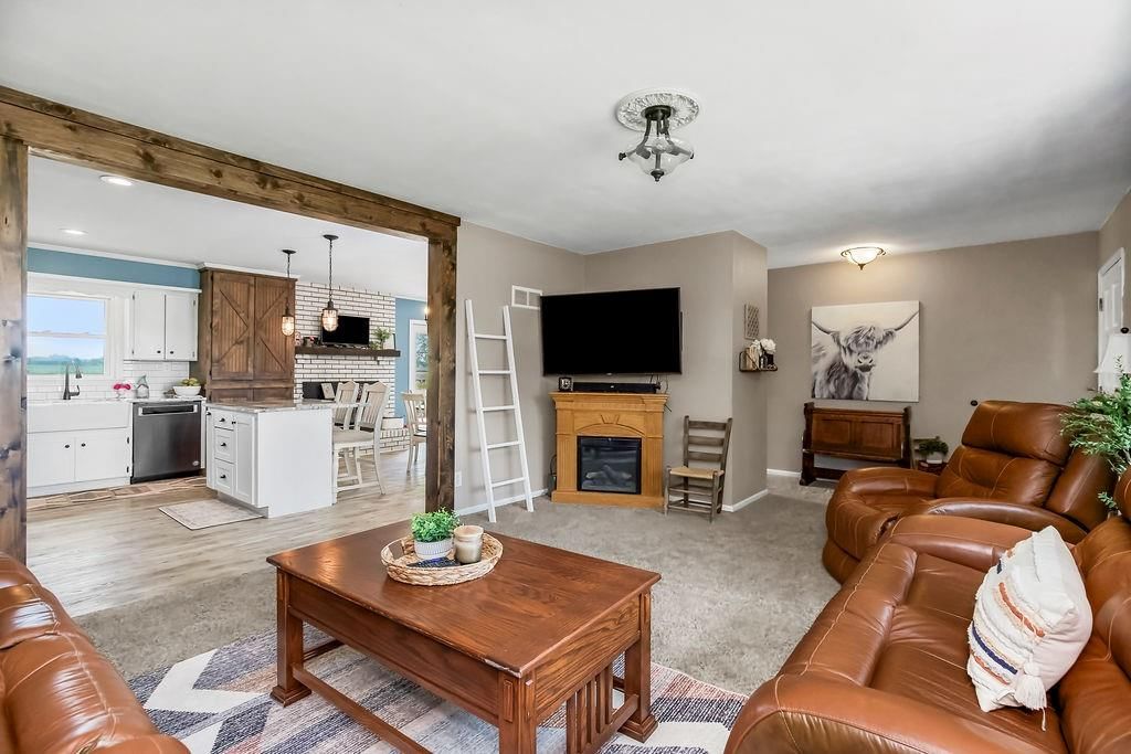 Photo 5 of 50 - 26220 S Groh Road