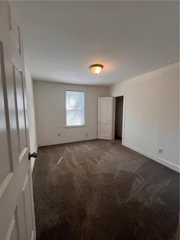 Photo 10 of 11 - 209 S Washington Street