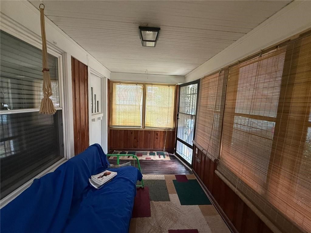4925 Walrond Avenue — photo 3