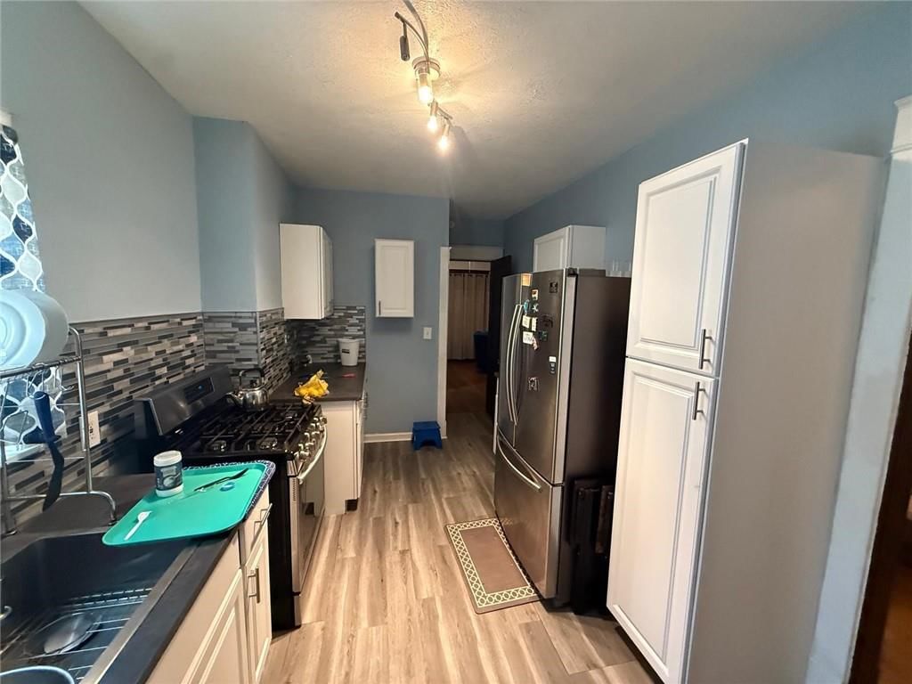 4925 Walrond Avenue — photo 5