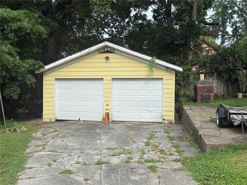 4925 Walrond Avenue — photo 21