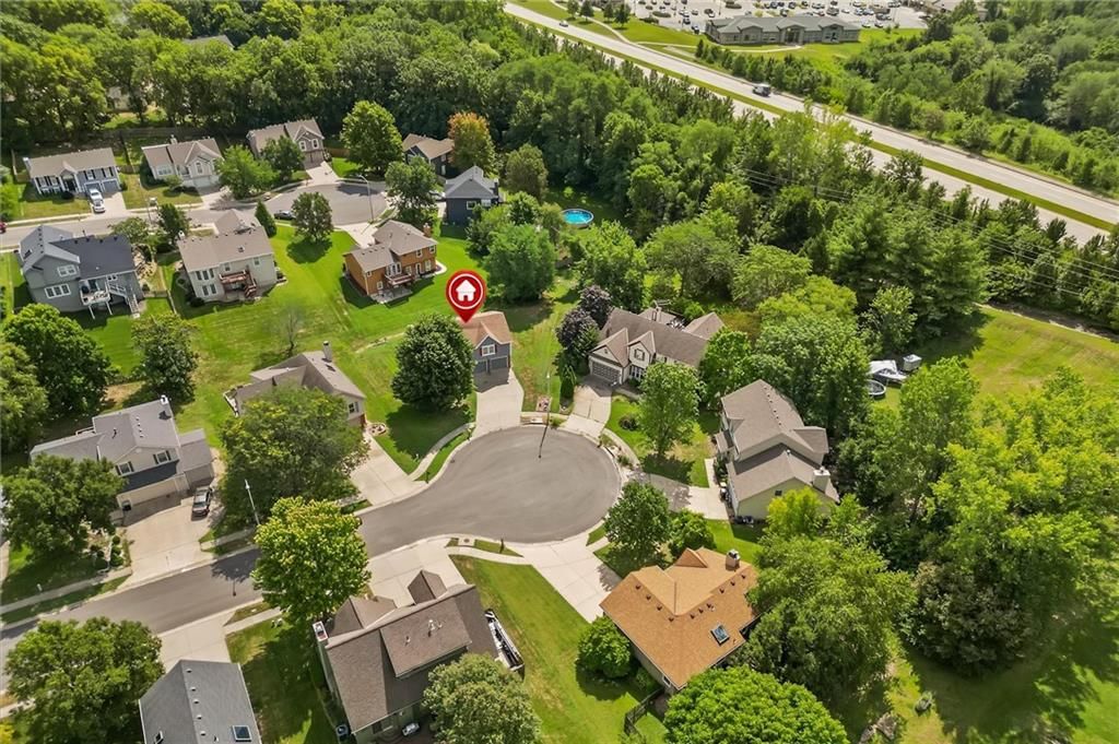 Photo 6 of 37 - 6405 N Fisk Court