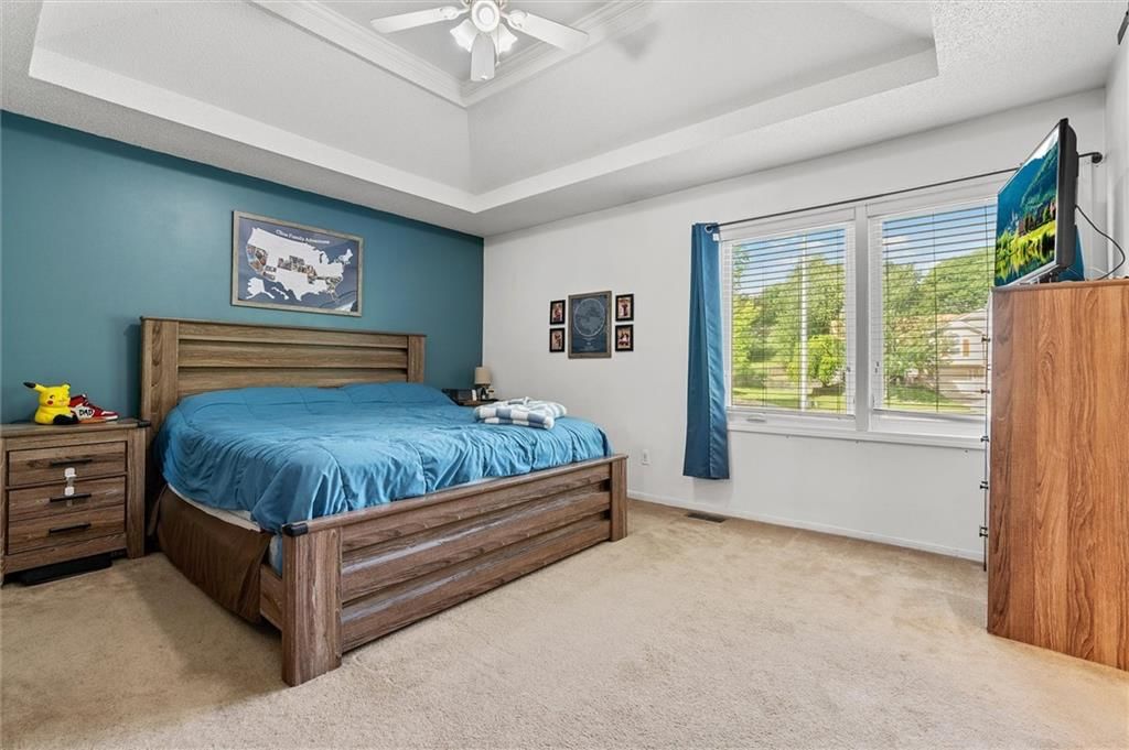 Photo 20 of 37 - 6405 N Fisk Court