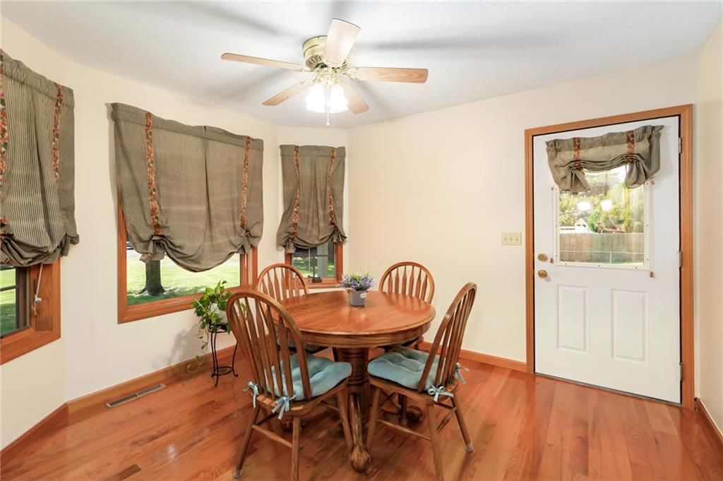200 N Cedar Street — photo 10