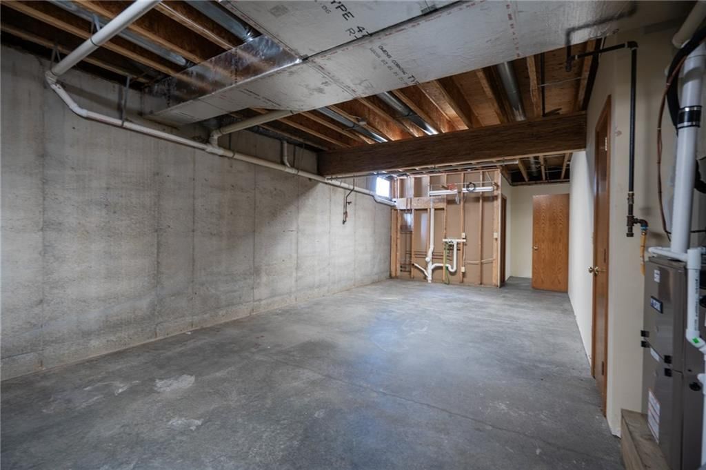 200 N Cedar Street — photo 33
