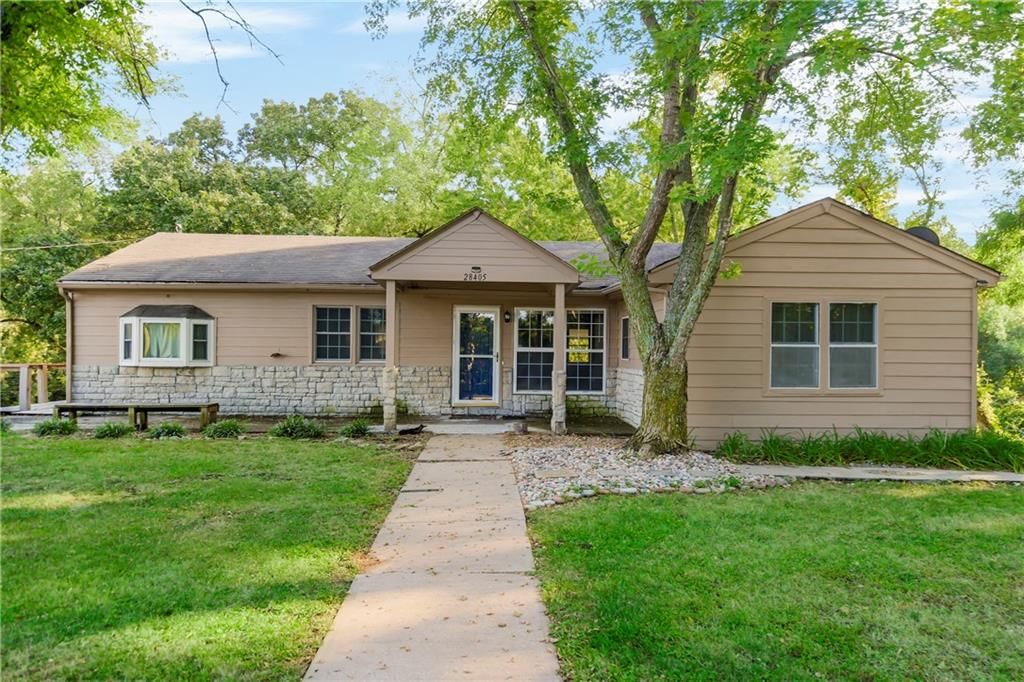 28405 W 95th Street, De Soto, KS