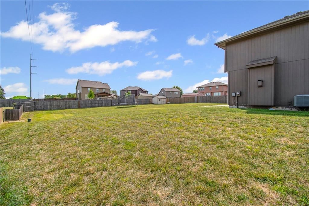 1313 NE ERNEST Way — photo 31