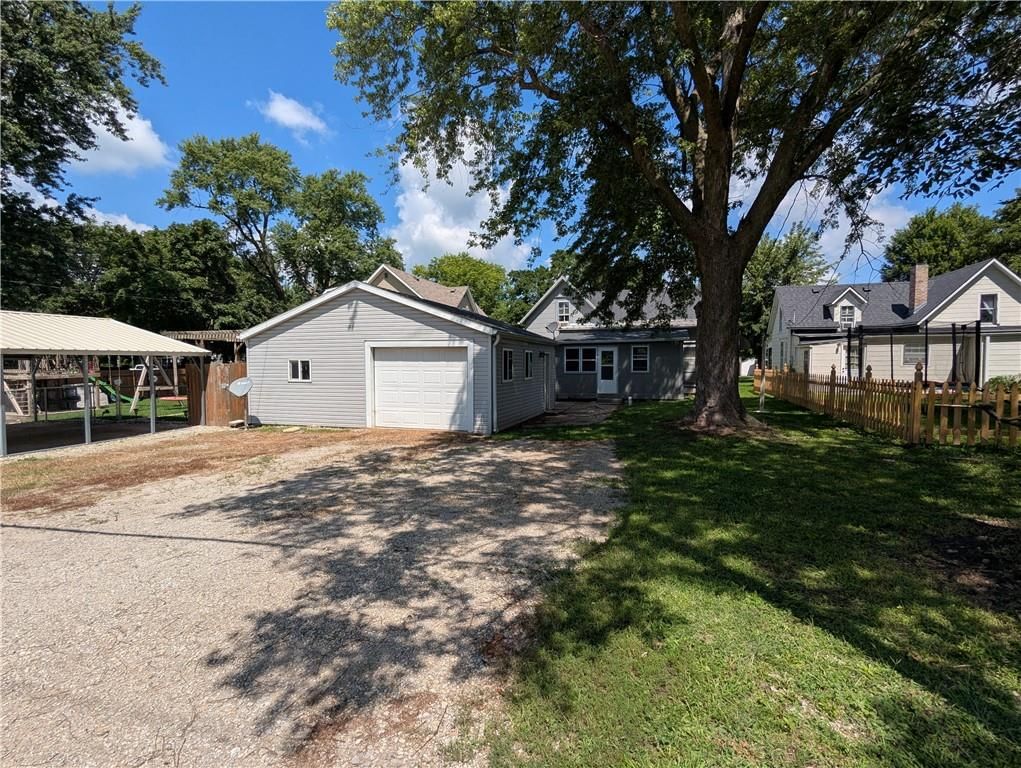 313 Shawnee Street — photo 3