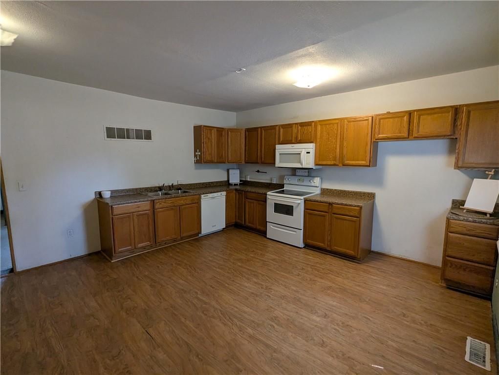 313 Shawnee Street — photo 36