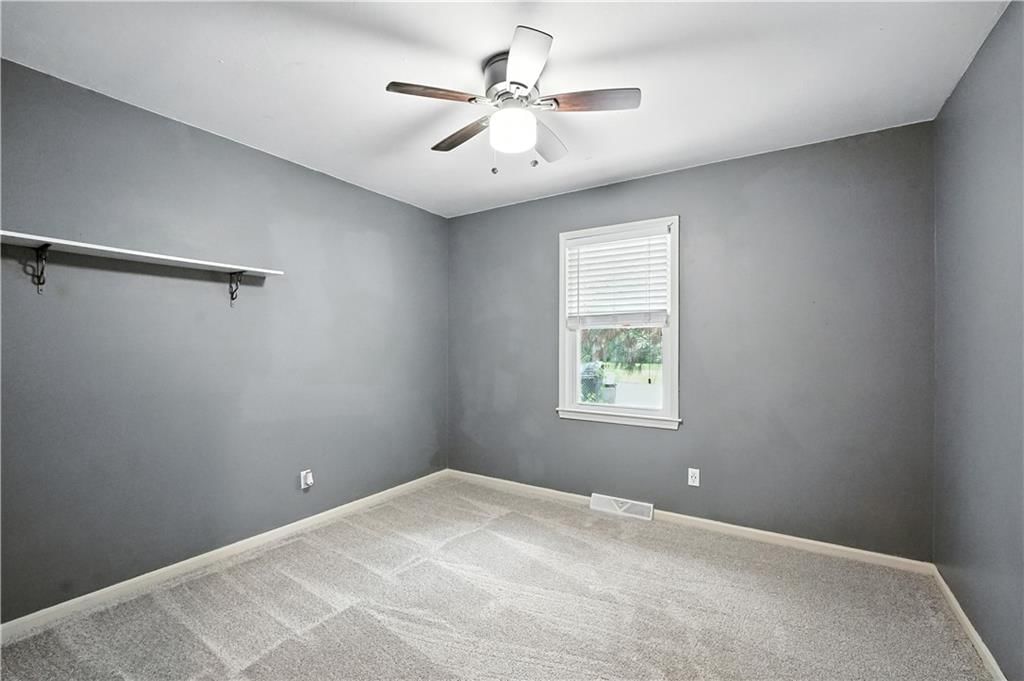 Photo 21 of 45 - 14973 Wolfe Drive