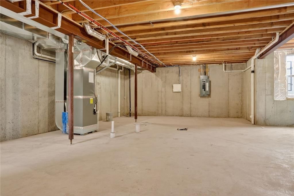 17252 W 169th Terrace — photo 33