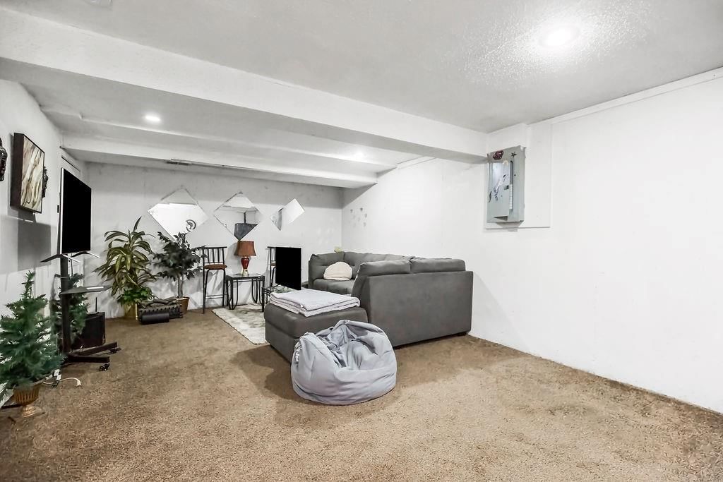 Photo 25 of 33 - 7012 E 123rd Street