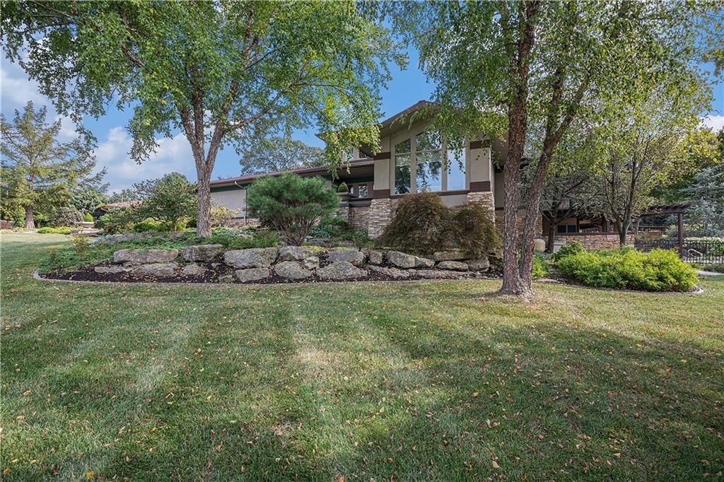 32225 W 88th Street — photo 2