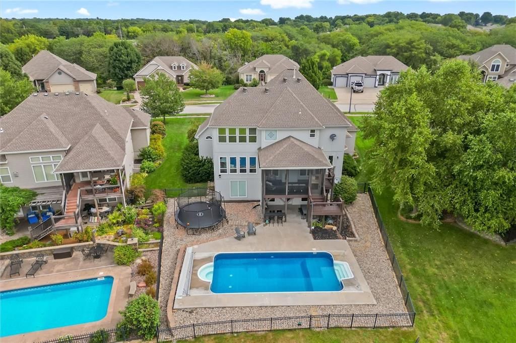 607 Indian Trail Court — photo 54