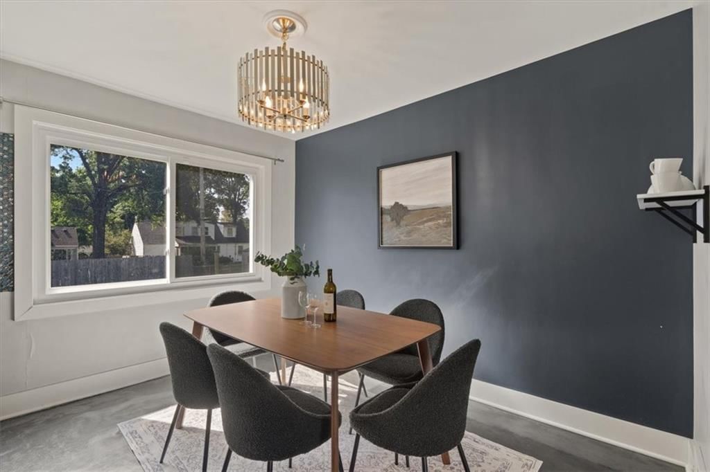Photo 5 of 18 - 2237 W 79th Street
