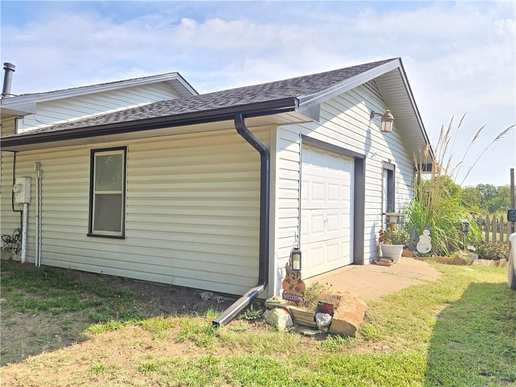 2810 CR 4350 N/A — photo 5