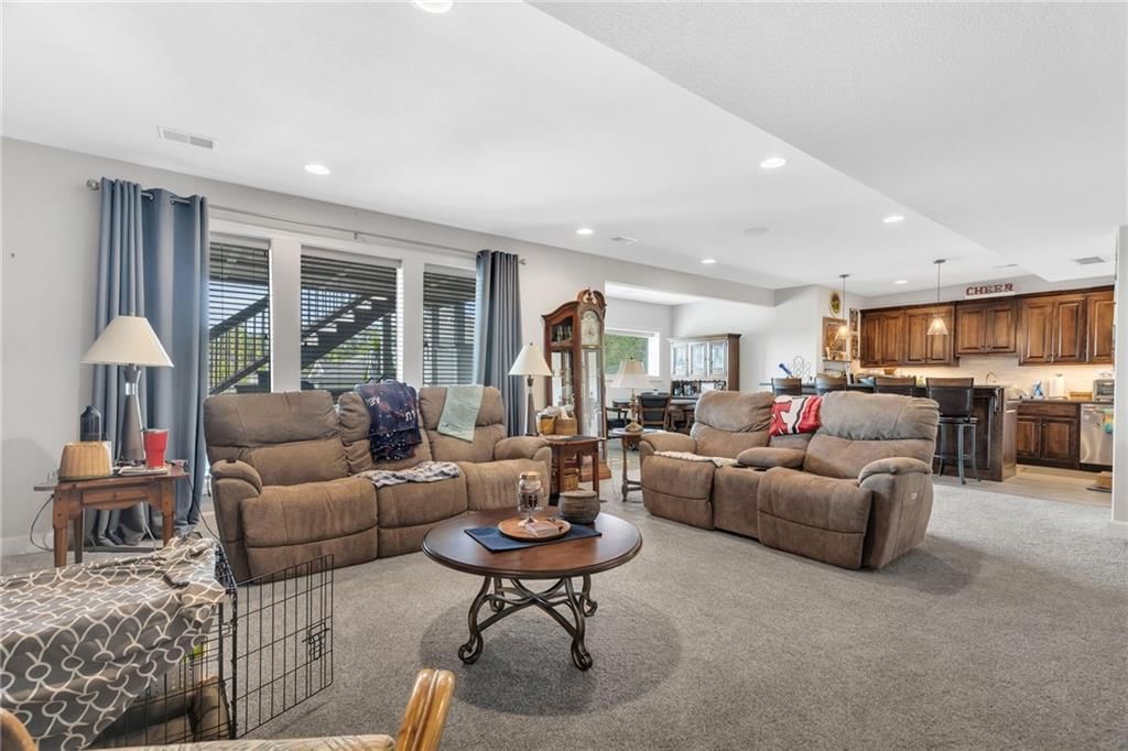 281 S Singletree Street — photo 27
