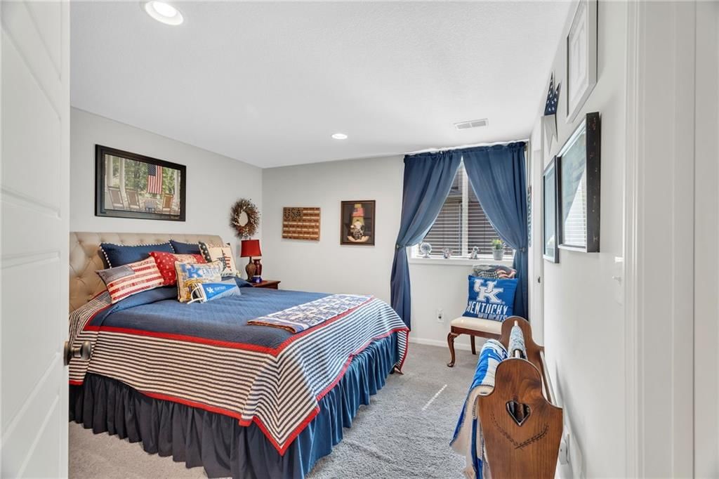 281 S Singletree Street — photo 33