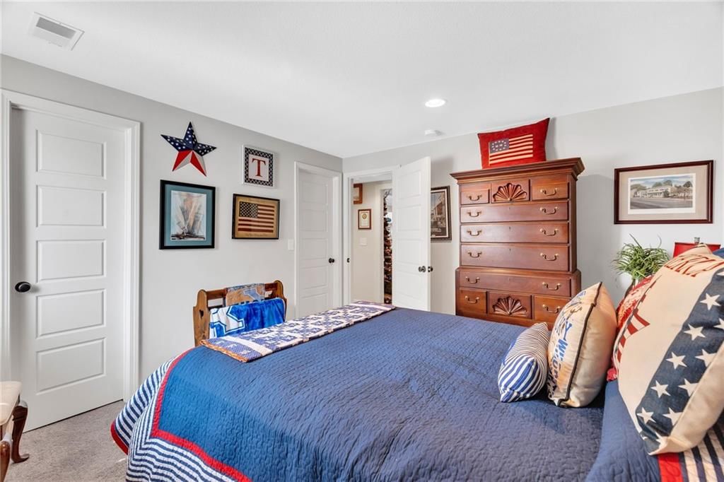 281 S Singletree Street — photo 34