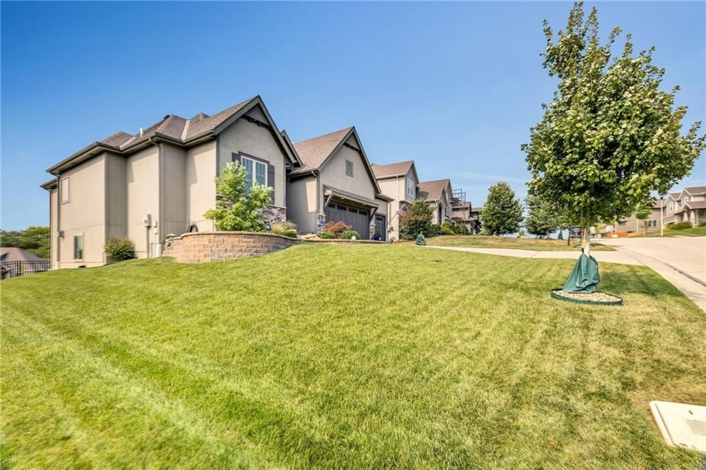 281 S Singletree Street — photo 38