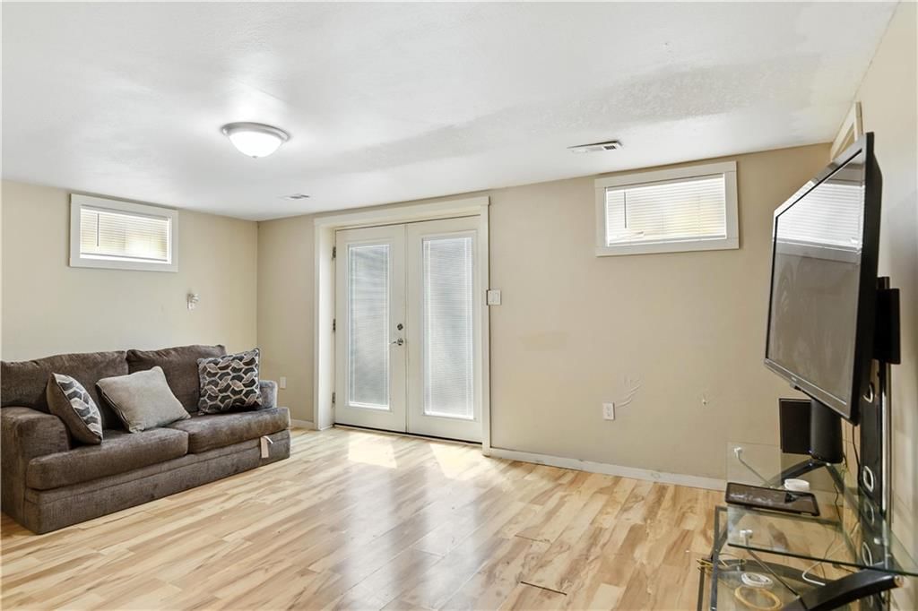 415 Fairlane Street — photo 11