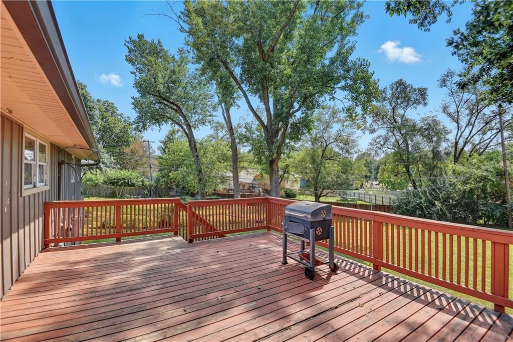 415 Fairlane Street — photo 17