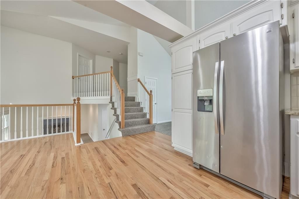 Photo 8 of 35 - 14650 S Alden Street
