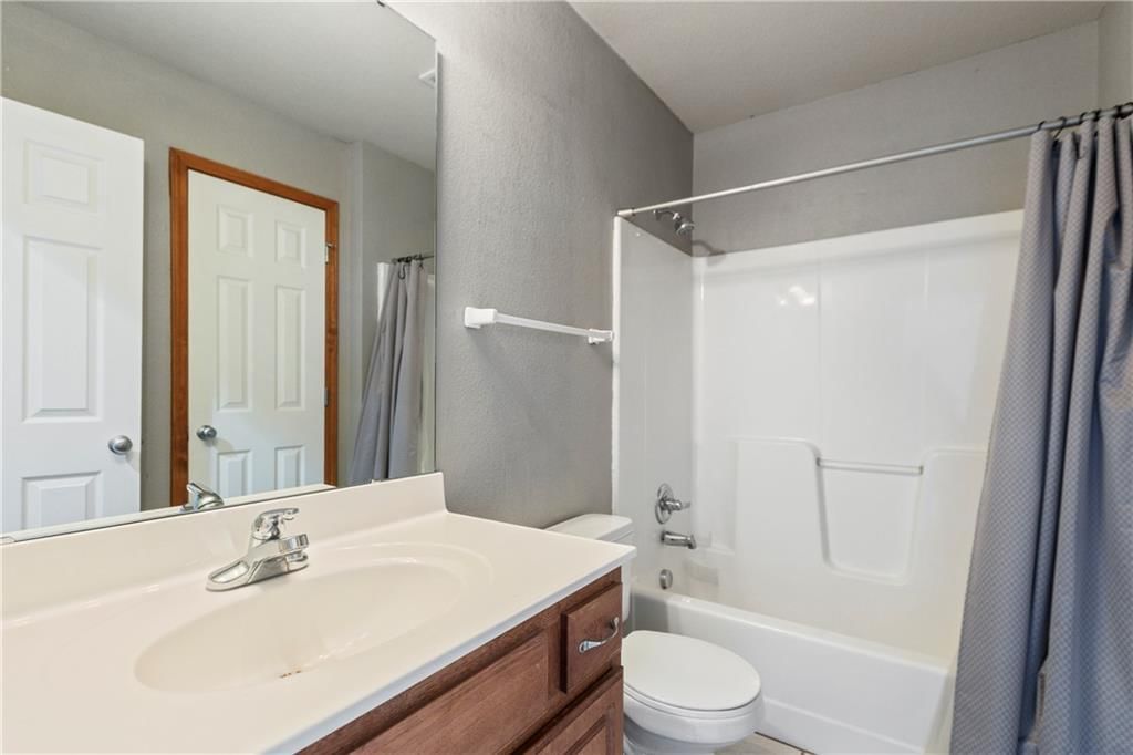 210 N 6th Terrace — photo 15