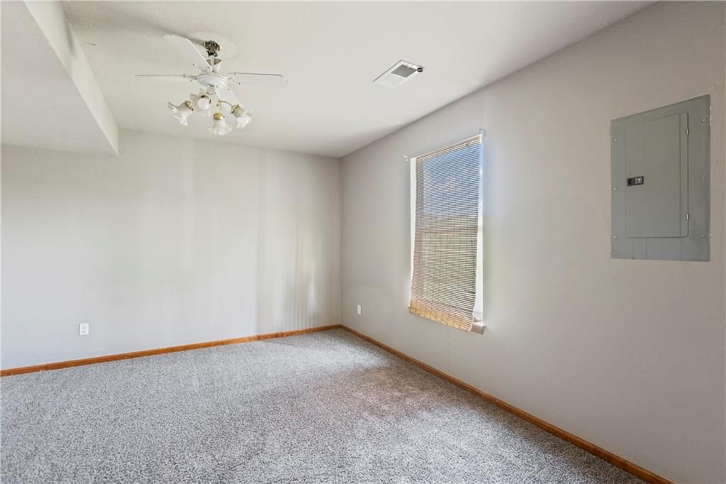 210 N 6th Terrace — photo 18