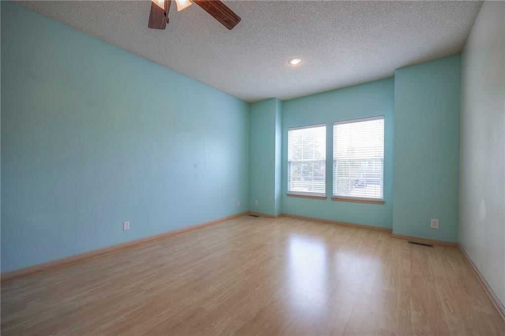 609 S Woodson Lane — photo 5