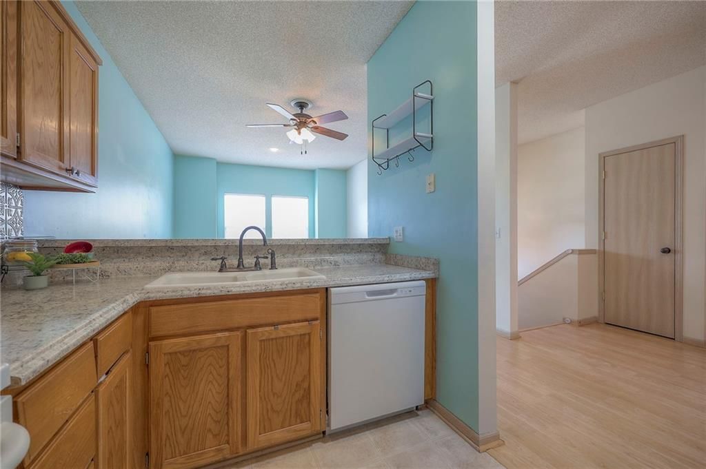 609 S Woodson Lane — photo 14