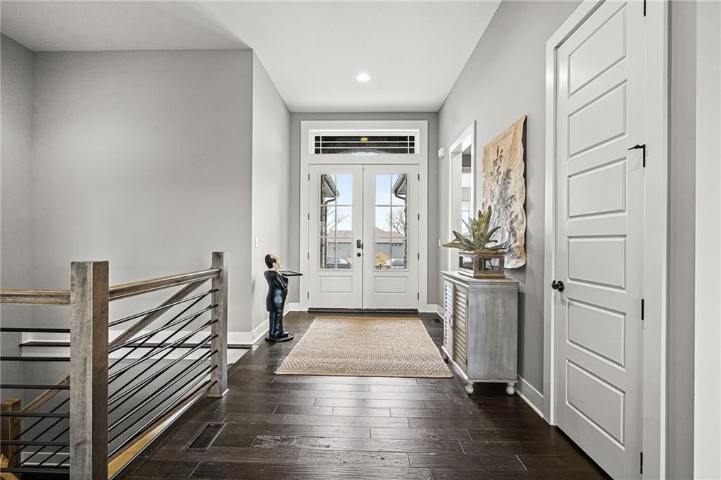 25012 W 89th Street — photo 2