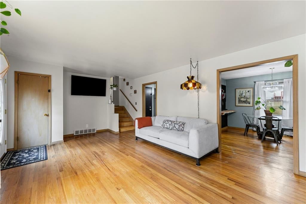 Photo 7 of 42 - 1504 NE 51st Street
