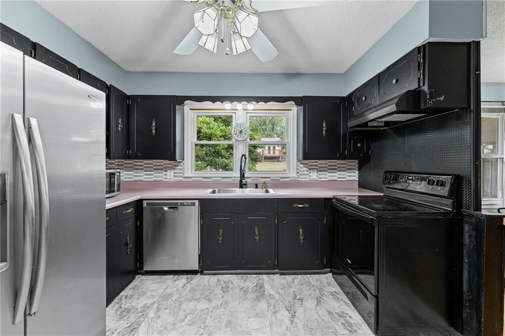 Photo 14 of 42 - 1504 NE 51st Street