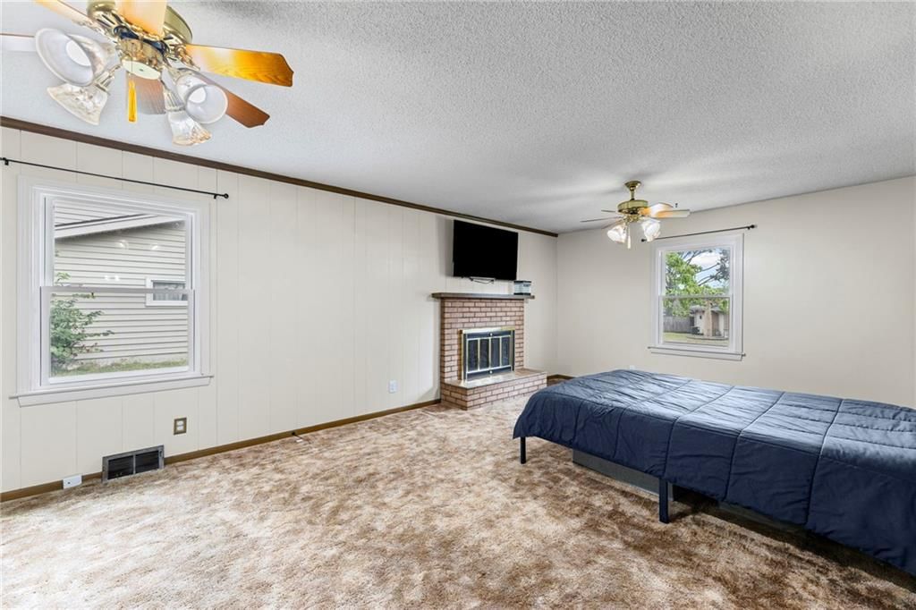 Photo 17 of 42 - 1504 NE 51st Street