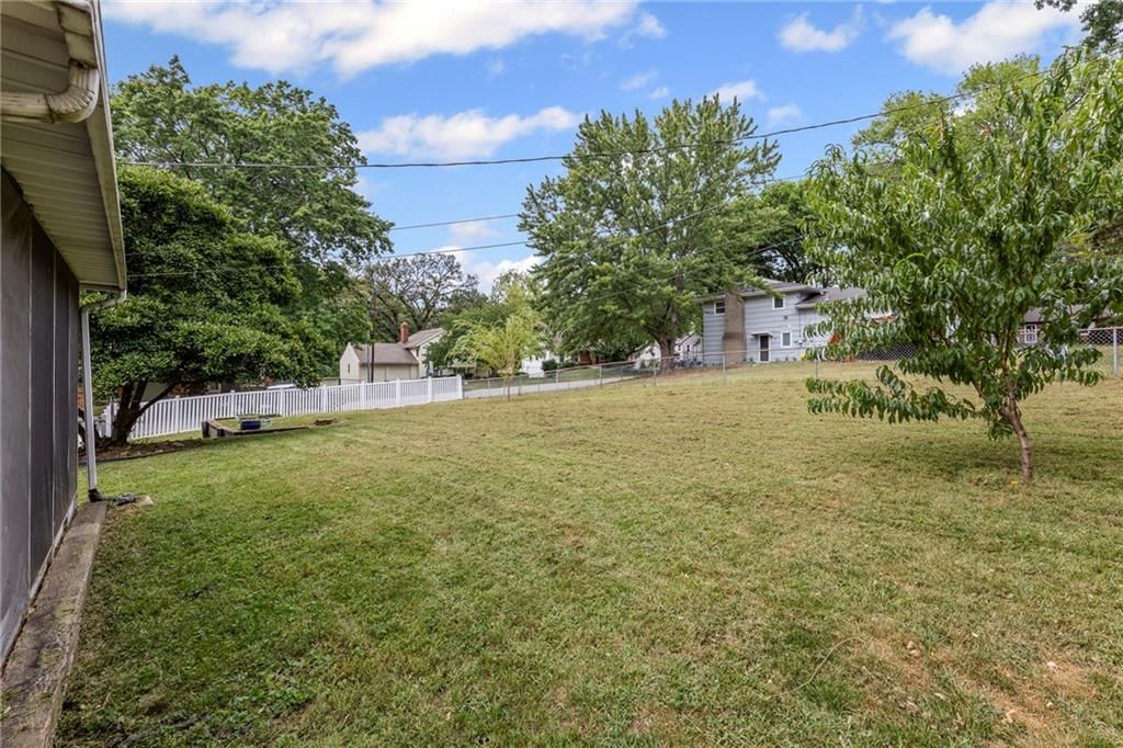 Photo 35 of 42 - 1504 NE 51st Street