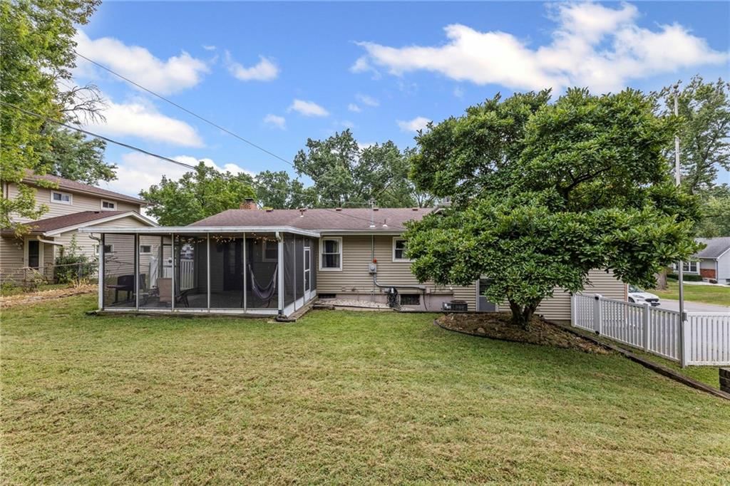 Photo 38 of 42 - 1504 NE 51st Street