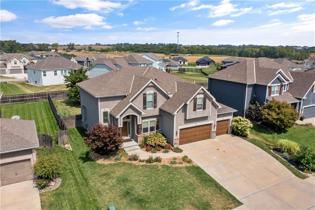 1012 NW 94th Street, Kansas City, MO