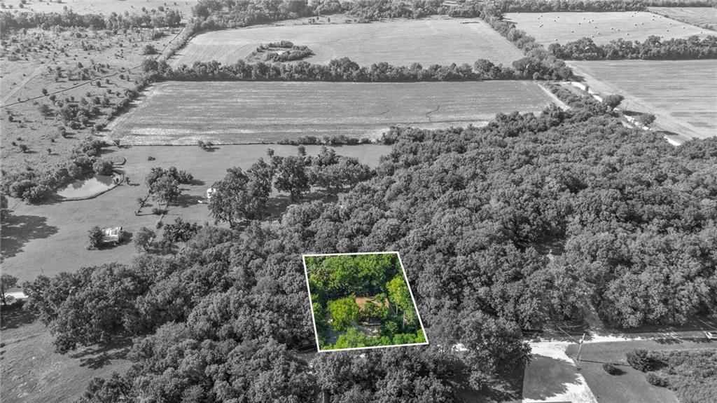 Photo 33 of 47 - 130 Spruce Drive