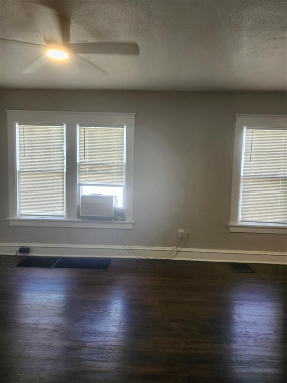 3118 Kensington Avenue — photo 8